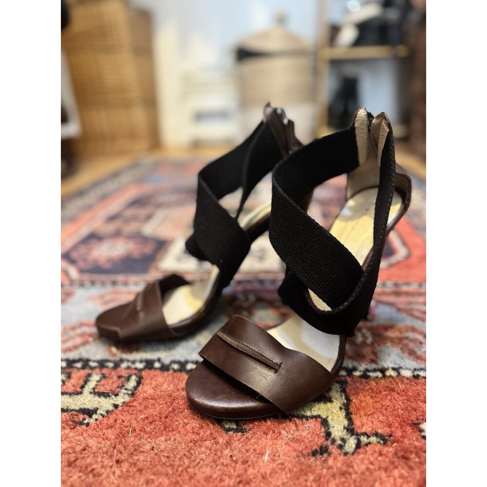 C'N'C Costume National Strappy Stiletto Open Toe Brown Black Leather Heels